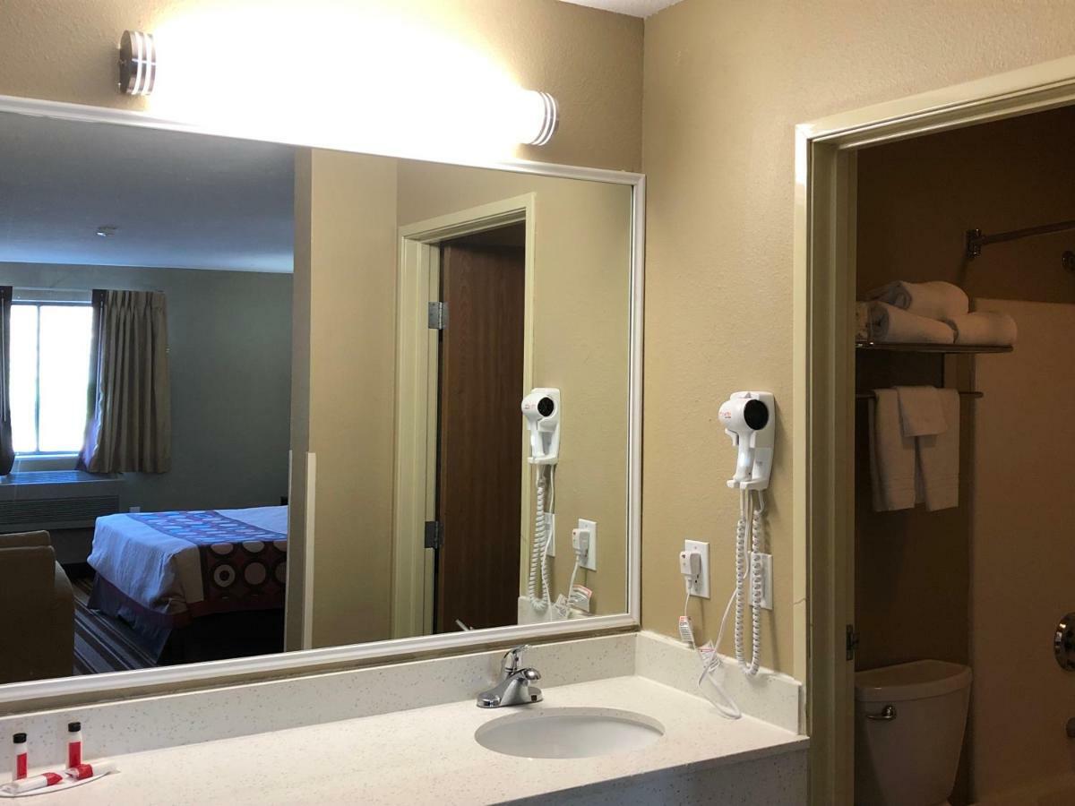 Super 8 By Wyndham S Jordan/Sandy/Slc Area South Jordan Εξωτερικό φωτογραφία